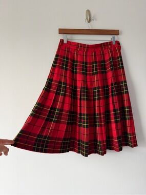 Susan Bristol Red Plaid Pleated Skirt